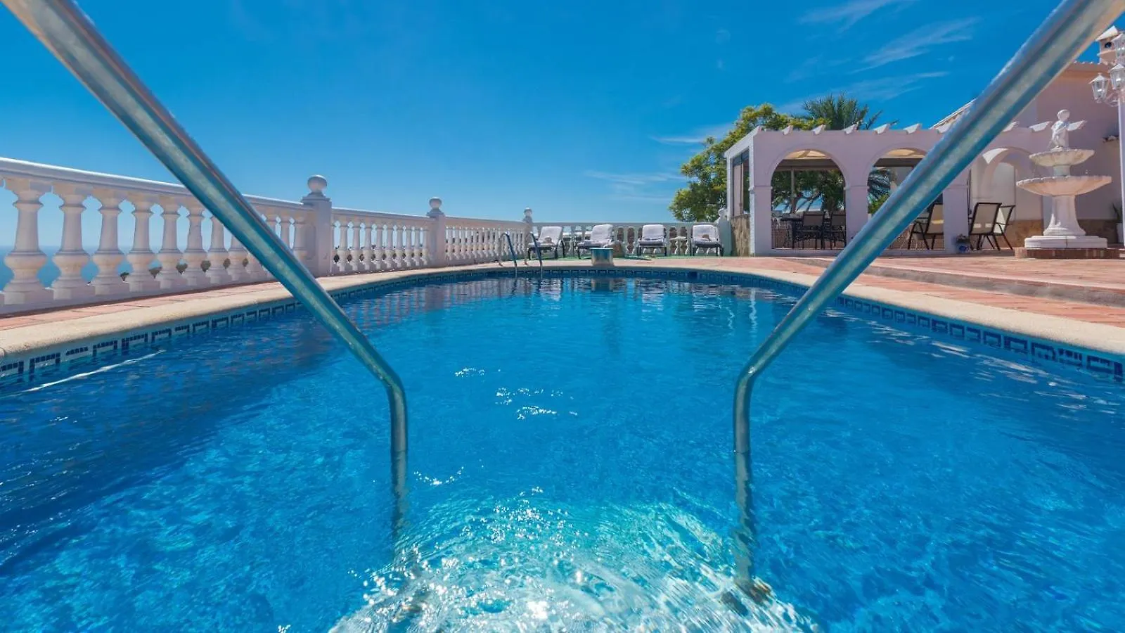 Villa Universal Beauty Resort Torrox By Ruralidays